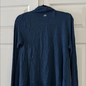 Alo Elegant Navy Blue Women's Sweater cardigan